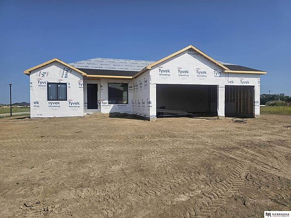 2nd image of 10500 75th St