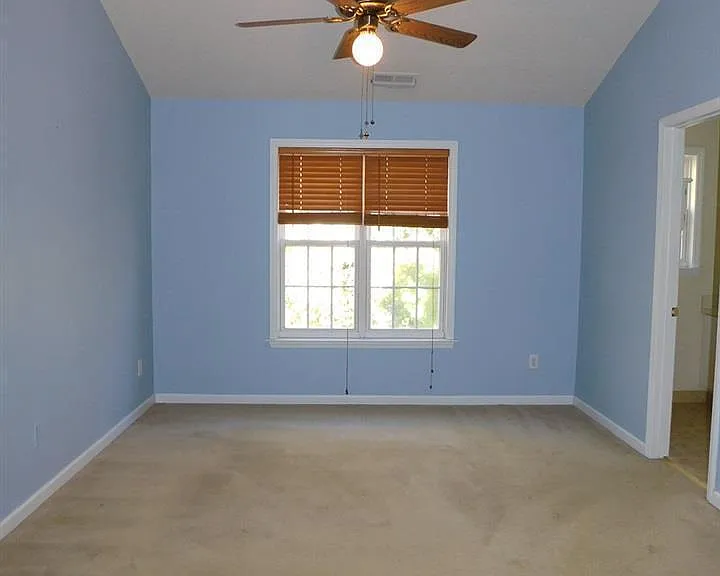 2008 Metacomet Way — Photo 14