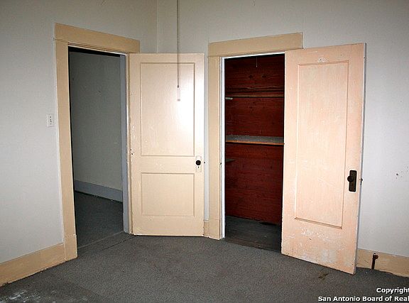 2nd image of 509 Madison