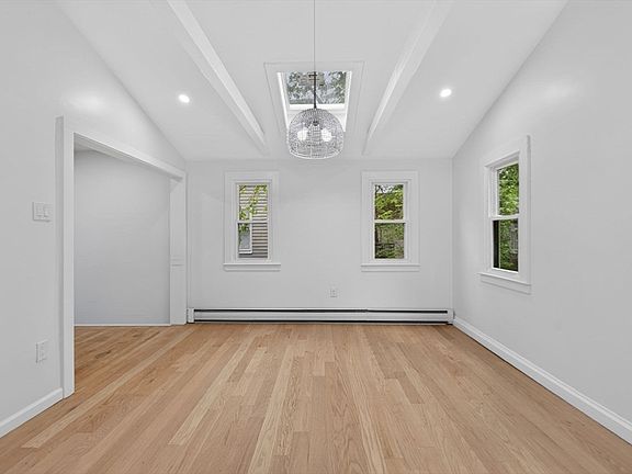 5th image of 52 High St