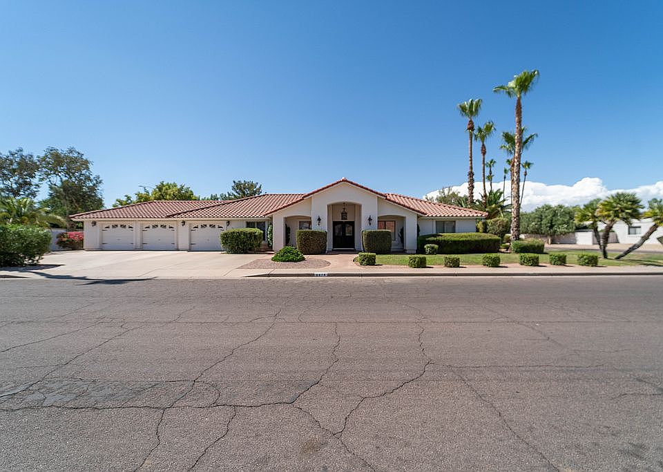 1st image of 8474 E San Lorenzo Dr