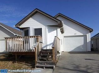 1030 W Washington Ln, Lincoln, NE 68522