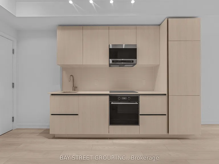 110 Broadway Ave #1813S — Photo 15