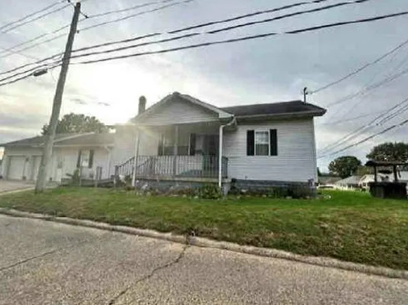 3105 8th Ave, Vienna, WV 26105
