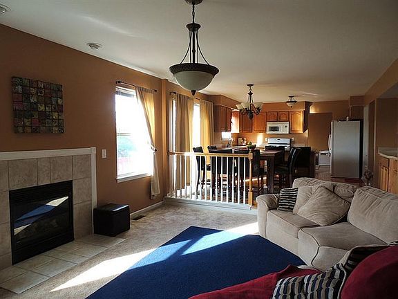 3rd image of 44766 Briarcliff Dr