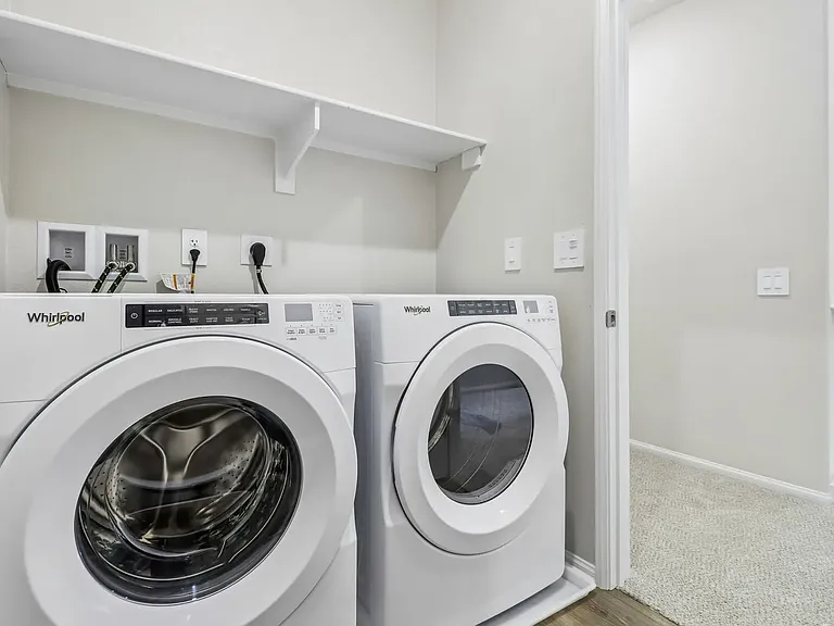 4731 Merida Way — Photo 36