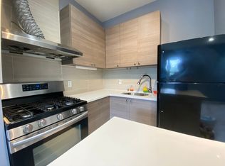 25-22 37th St #2F, Astoria, NY 11103
