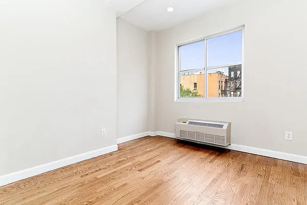 Rented by REAL New York | media 4