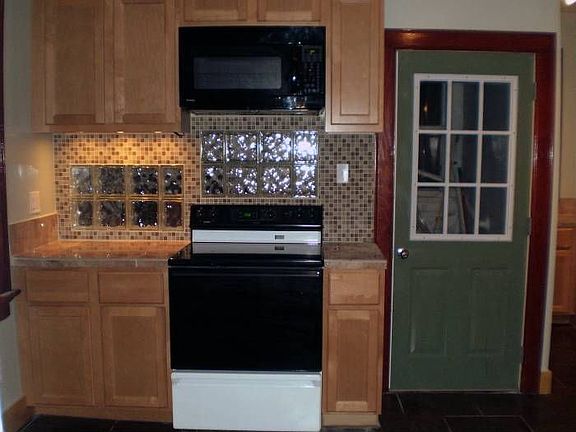 Kitchen Rear Entry