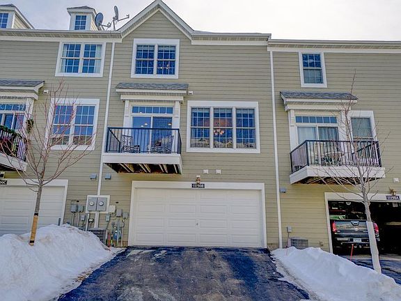 5th image of 11300 Sand Castle Dr #B