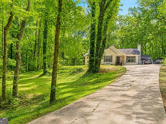 4th image of 2033 Carson Segars Rd