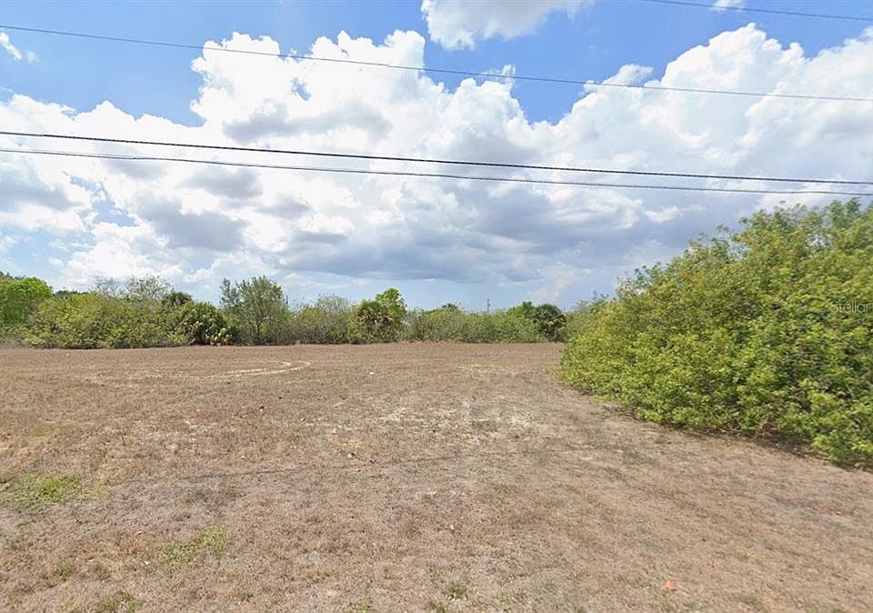 2nd image of 1218 NE 6TH AVENUE LOT 9
