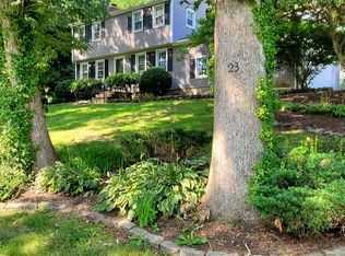 23 Latimer Dr, East Lyme, CT 06333