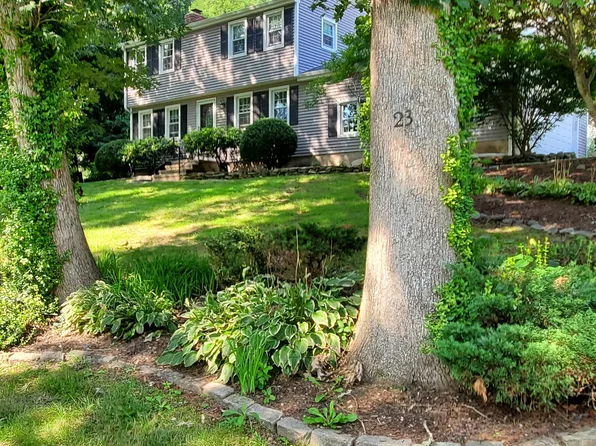23 Latimer Drive, East Lyme, CT 06333