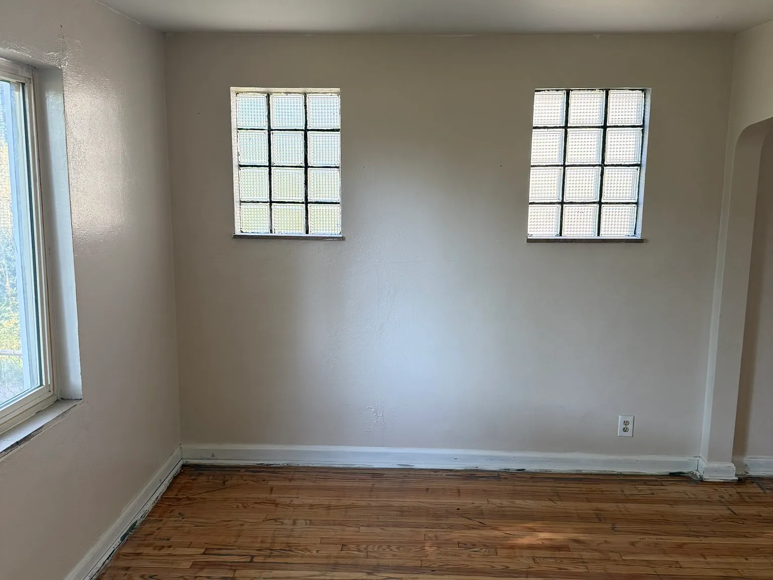 3 bed, 825 sqft, $1,095 — Photo 4