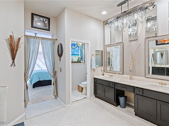 4th image of 9221 Sunnyfield Dr