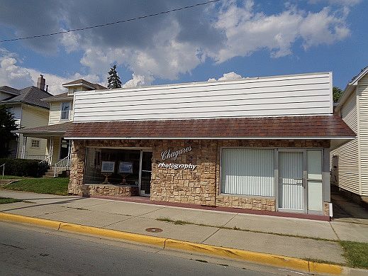 1st image of 801 E Main St