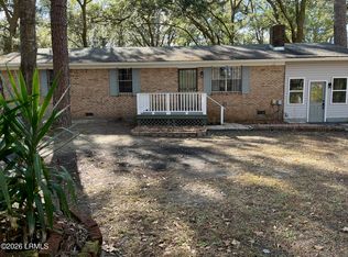 1610 Columbia Dr, Beaufort, SC 29906