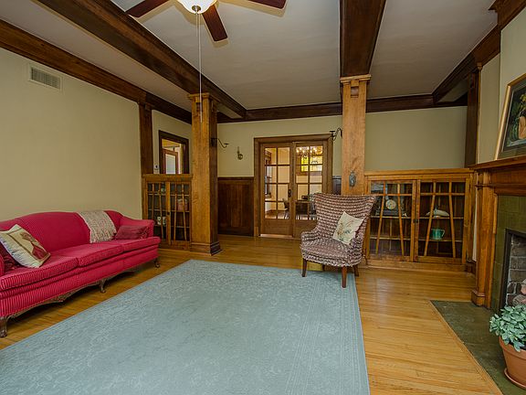 4th image of 416 W Breckinridge St APT B3