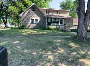 201 Cedar St, Milroy, MN 56263