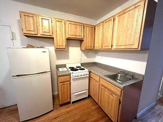Rented by Best Apartments North Inc | media 2