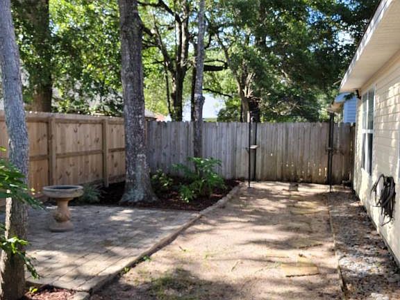 2nd image of 944 Claeven Cir