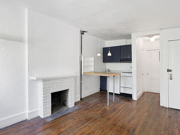 5th image of 88 Horatio St APT 4C