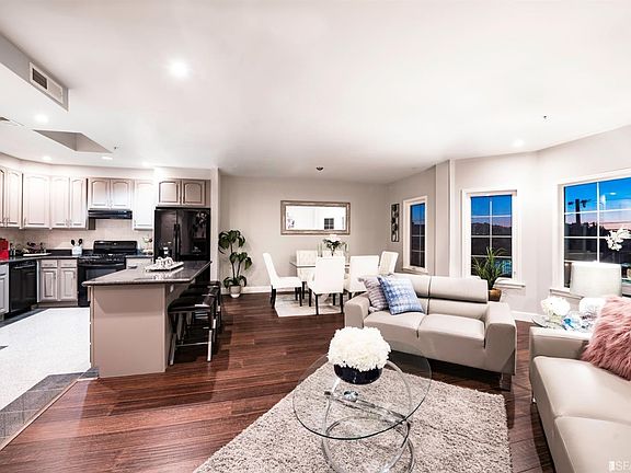 2nd image of 330 2nd Ave #3