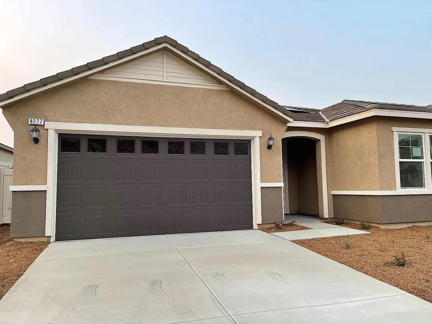 8277 Country Mile Ln — Photo 2