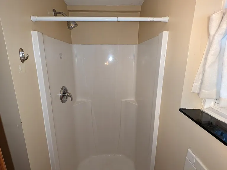 538 Hower St NE — Photo 11