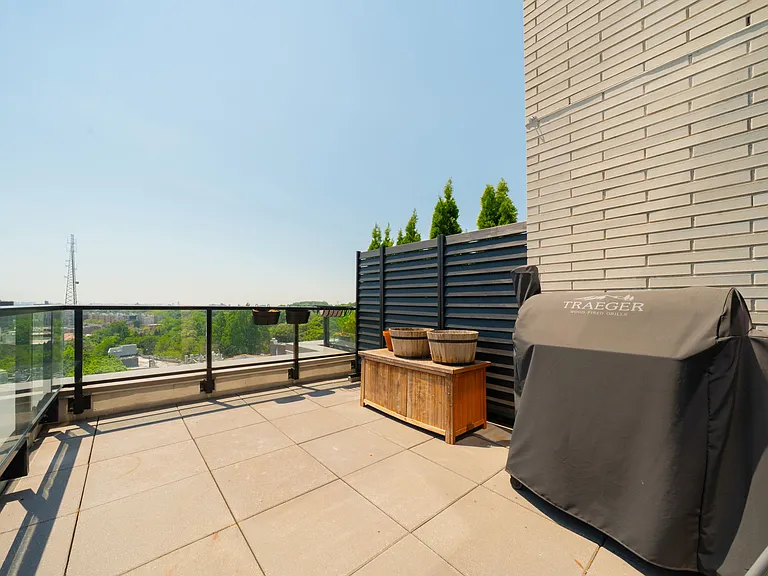 111 Montgomery St #11F — Photo 9
