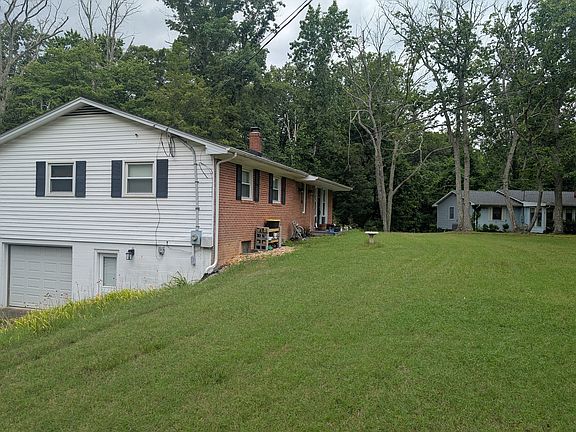 2nd image of 45545 Camelot Ct