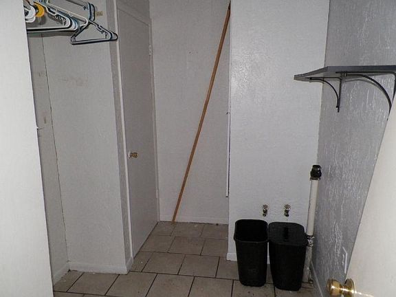 5th image of 2127 NW Ozmun Ave