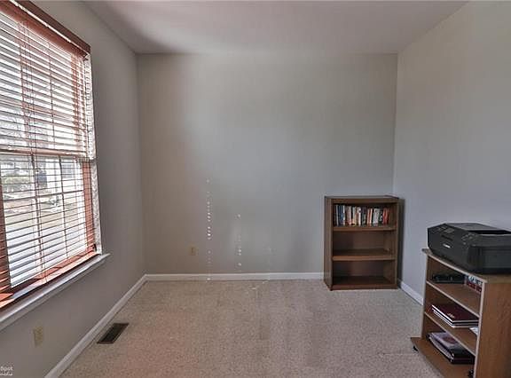 5th image of 4008 Killarney Dr