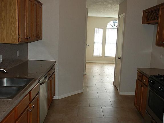 3rd image of 7735 Ashton Dr
