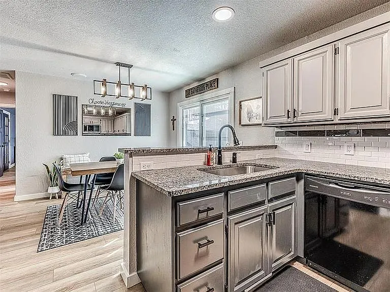 2912 Canyon Oaks Ct — Photo 5