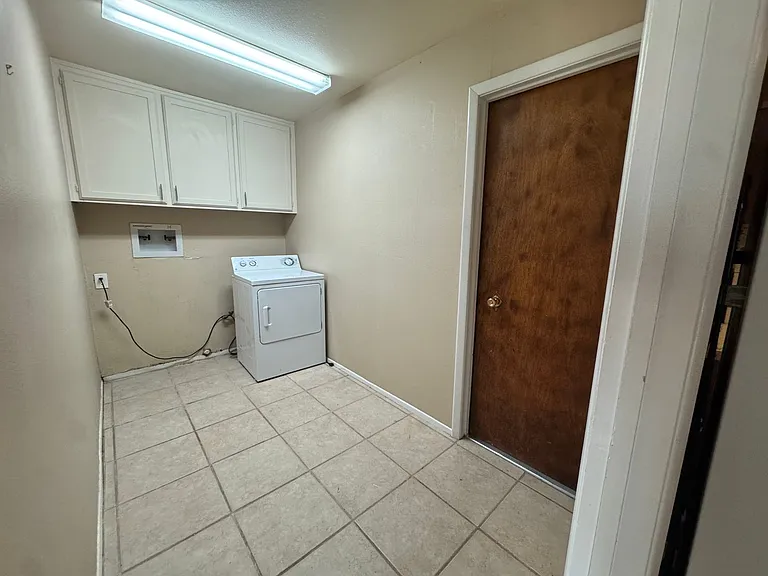 9516 Dona Marguerita Ave NE — Photo 3