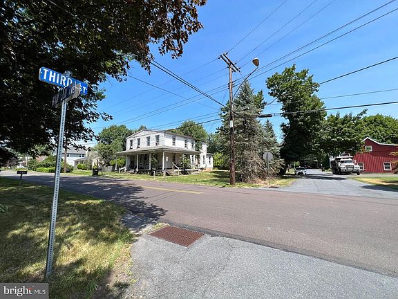 2nd image of 683 Garfield Ave