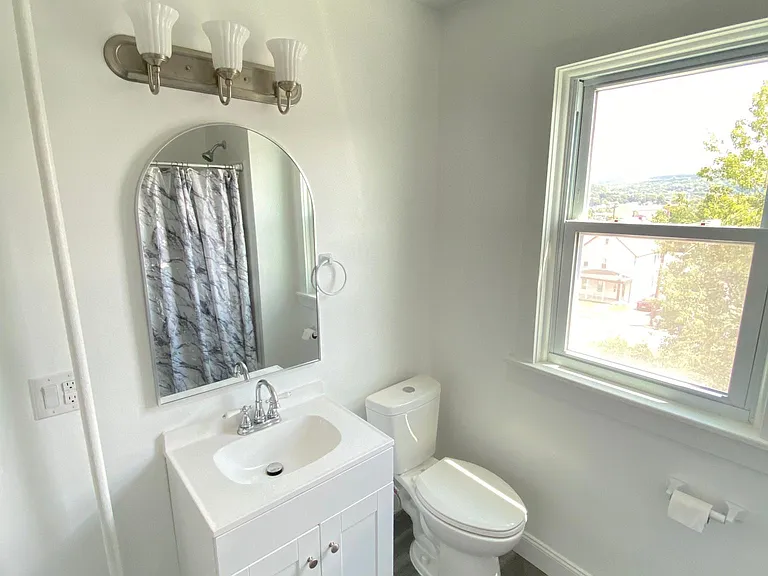 1051 Farber Ct #2 — Photo 28