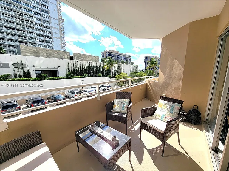 1980 S Ocean Dr #2C — Photo 15