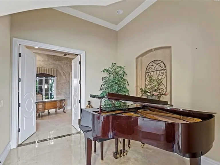 777 Clove Ct — Photo 17