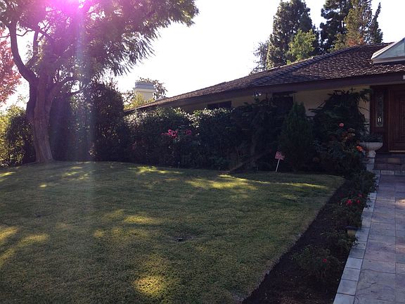 4th image of 1675 Oak Grove Ave