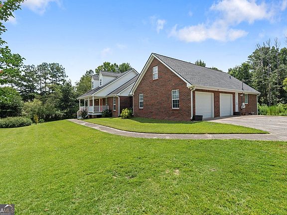 3rd image of 5583 Angham Rd