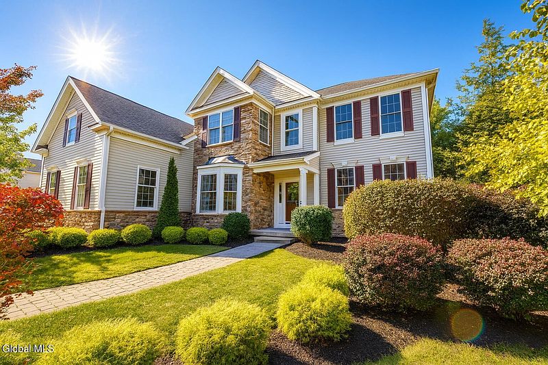 3rd image of 72 Stone Crest Drive