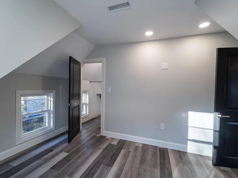 72 Florence St #2 — Photo 6