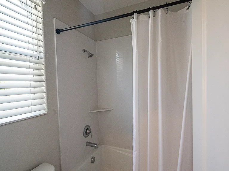 1501 Peony Ln — Photo 27