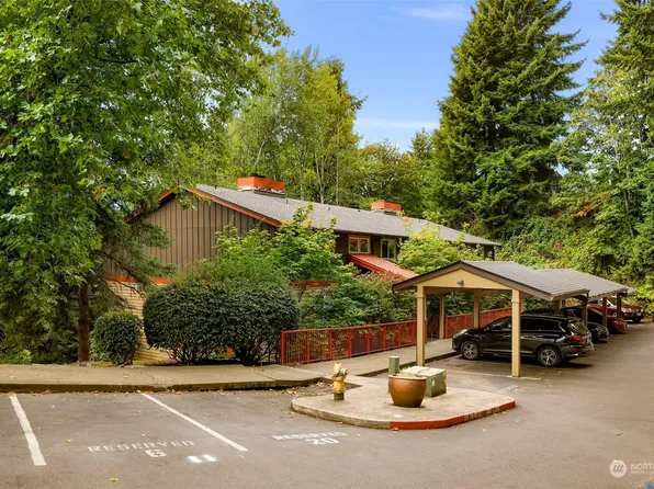 11052 NE 33rd Place #A11, Bellevue, WA 98004