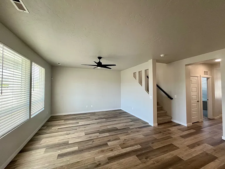 1209 W Davenport St — Photo 12