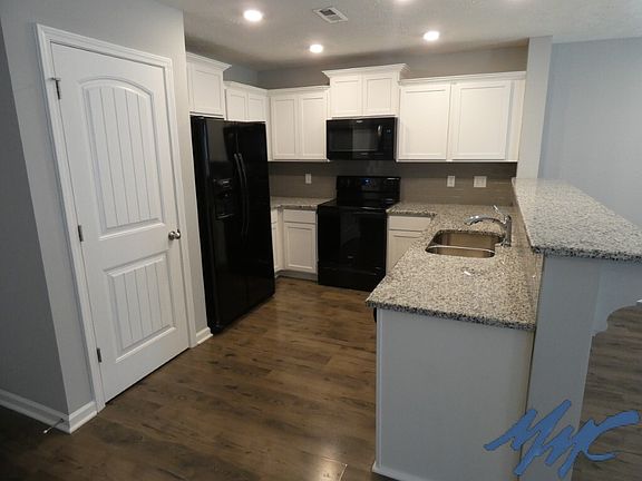 4th image of 4240 Brogli Dr
