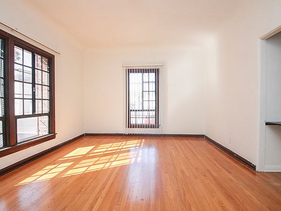 4th image of 367 N Orange Grove Ave APT 108